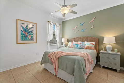 Bedroom - 308 Star Shell Dr, Apollo Beach, FL 33572 photo 4 of 5
