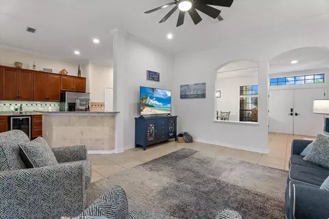 Living - 308 Star Shell Dr, Apollo Beach, FL 33572 photo 4 of 4