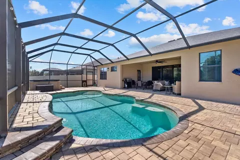 Exterior - 308 Star Shell Dr, Apollo Beach, FL 33572 photo 10 of 14