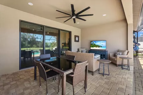 Exterior - 308 Star Shell Dr, Apollo Beach, FL 33572 photo 6 of 14