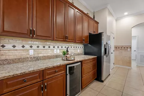 Kitchen - 308 Star Shell Dr, Apollo Beach, FL 33572 photo 6 of 6