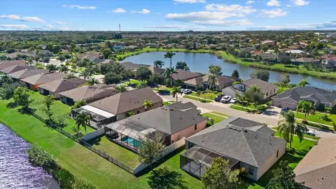 View/Area - 308 Star Shell Dr, Apollo Beach, FL 33572 photo 6 of 20