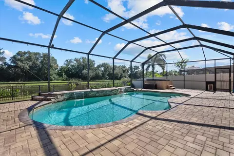 Exterior - 308 Star Shell Dr, Apollo Beach, FL 33572 photo 9 of 14