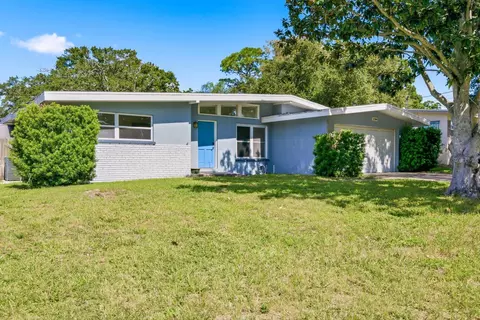 1390 Satsuma St, Clearwater, FL 33756