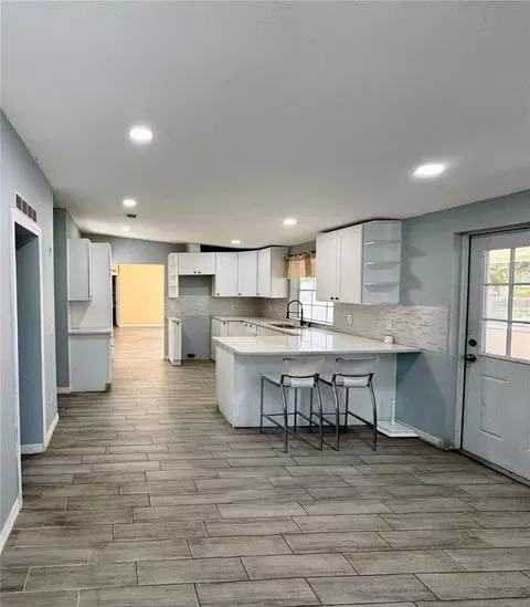 Kitchen - 12009 Glenhill Dr, Riverview, FL 33569 photo 1 of 4