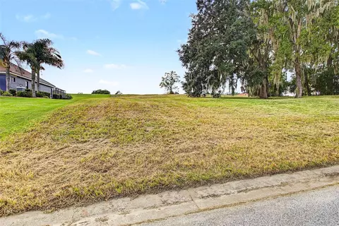 13628 Carnoustie Cir, Dade City, FL 33525