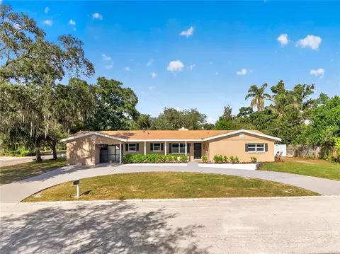 206 Amber Ln, Temple Terrace, FL 33617