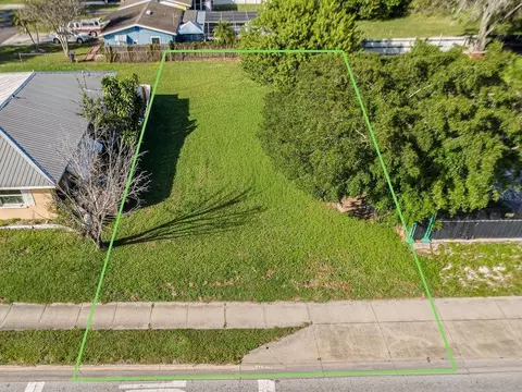 3035 62nd Ave N, Saint Petersburg, FL 33702