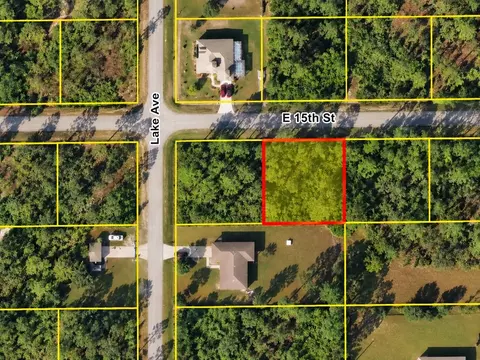 902 E 15th St, Lehigh Acres, FL 33972