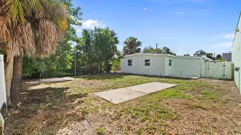 Exterior - 1541 W La Salle St, Tampa, FL 33607 photo 5 of 7