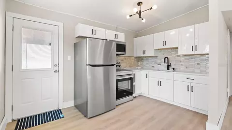 Kitchen - 1541 W La Salle St, Tampa, FL 33607 photo 1 of 2