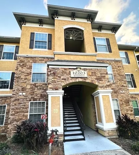 10203 Courtney Palms Blvd #202, Tampa, FL 33619
