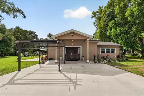3138 Drum Rd, Zephyrhills, FL 33541