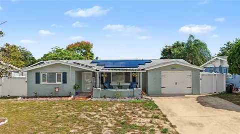 10918 Manchester Rd, Port Richey, FL 34668