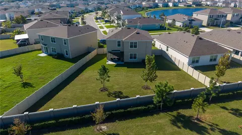 View/Area - 9072 Forge Breeze Loop, Wesley Chapel, FL 33545 photo 3 of 9