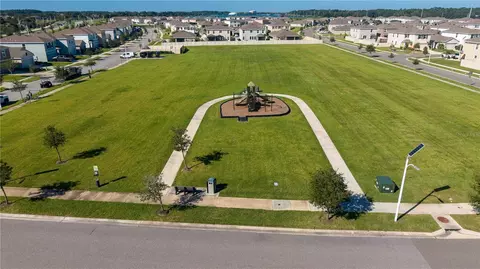 View/Area - 9072 Forge Breeze Loop, Wesley Chapel, FL 33545 photo 6 of 9