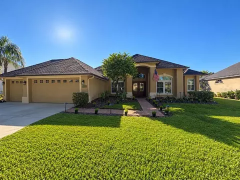 3406 Cypress Landing Dr, Valrico, FL 33596