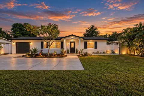 5201 62nd St N, Saint Petersburg, FL 33709