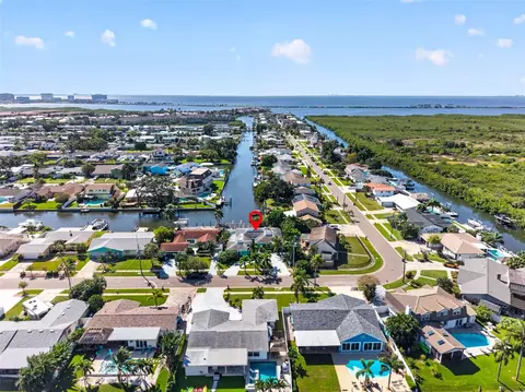 4643 Bay Crest Dr, Tampa, FL 33615