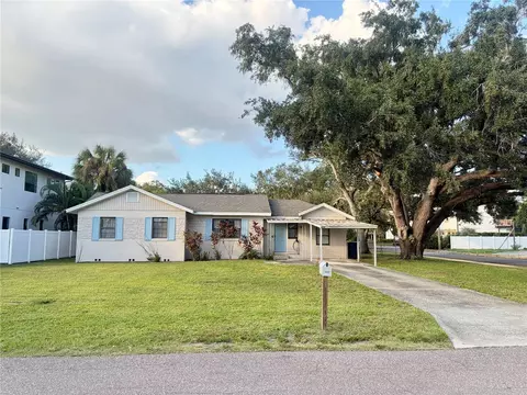 4001 W Mullen Ave, Tampa, FL 33609