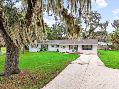 1020 Cottonwood St, Leesburg, FL 34748