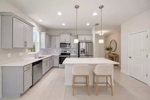 Kitchen - 11417 Blue Woods Dr, Riverview, FL 33569 photo 3 of 4