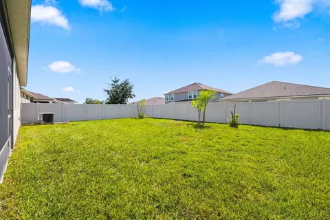 Exterior - 11417 Blue Woods Dr, Riverview, FL 33569 photo 7 of 10