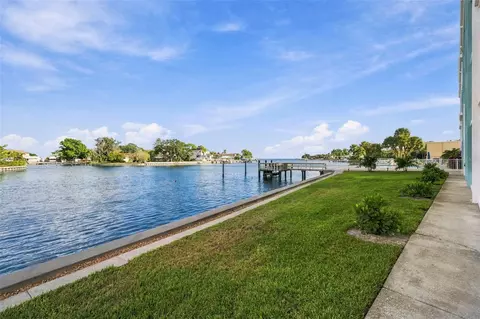 1365 Snell Isle Blvd NE #1A, Saint Petersburg, FL 33704