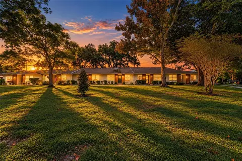 2297 E Lark Cir E #D, Palm Harbor, FL 34684