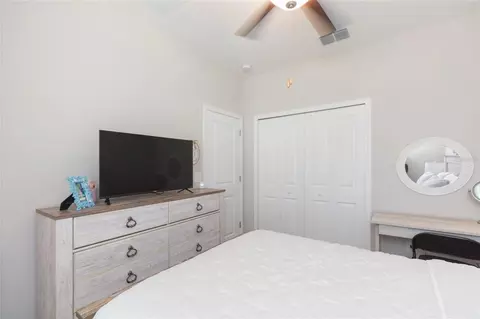 Bedroom - 8065 Rolling Shell Trl, Wesley Chapel, FL 33545 photo 6 of 8