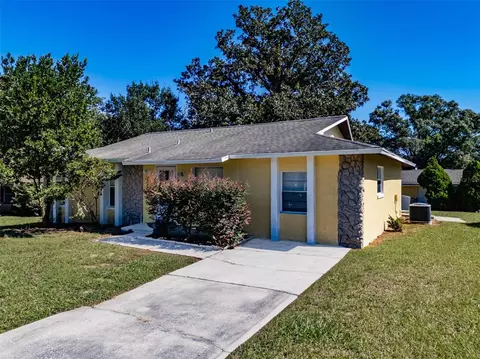Other - 3318 King William Cir, Seffner, FL 33584 photo 2 of 8