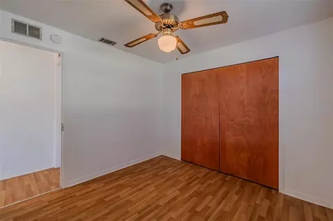 Bedroom - 3318 King William Cir, Seffner, FL 33584 photo 9 of 9