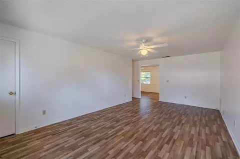 Living - 3318 King William Cir, Seffner, FL 33584 photo 5 of 6
