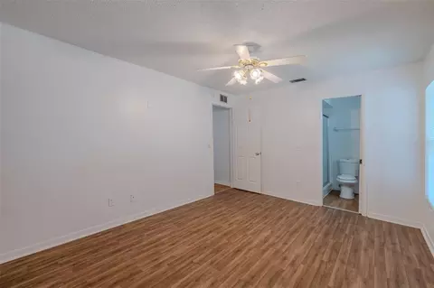 Bedroom - 3318 King William Cir, Seffner, FL 33584 photo 5 of 9