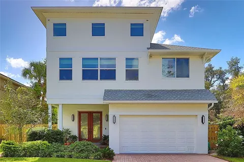 3106 W Wyoming Ave, Tampa, FL 33611