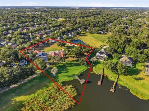 View/Area - 505 Lakeside Dr, Seffner, FL 33584 photo 6 of 6