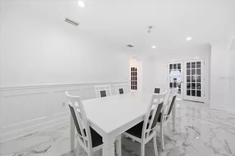 Dining - 505 Lakeside Dr, Seffner, FL 33584 photo 4 of 4