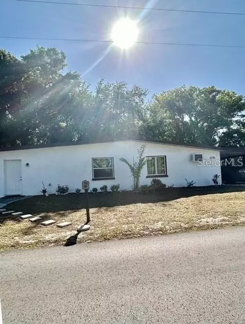 6246-6248 20th St, Zephyrhills, FL 33542