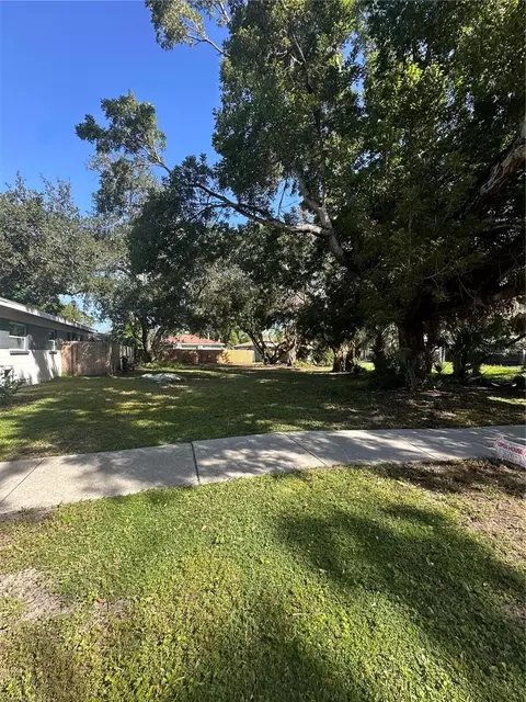 15 Th Ave S, Saint Petersburg, FL 33701
