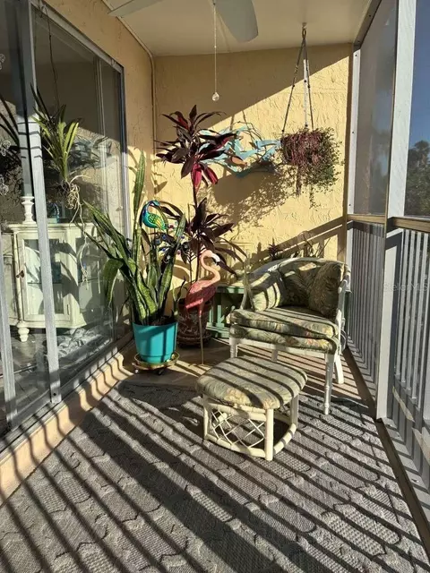 Exterior - 12760 Indian Rocks Rd #1049, Largo, FL 33774 photo 2 of 10