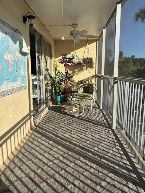 Exterior - 12760 Indian Rocks Rd #1049, Largo, FL 33774 photo 1 of 10