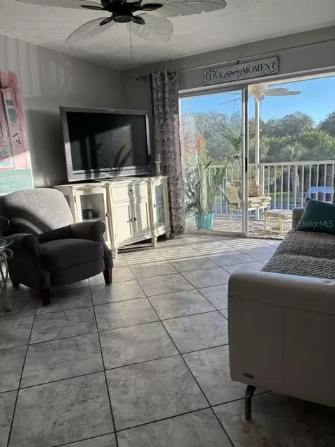 Living - 12760 Indian Rocks Rd #1049, Largo, FL 33774 photo 1 of 1