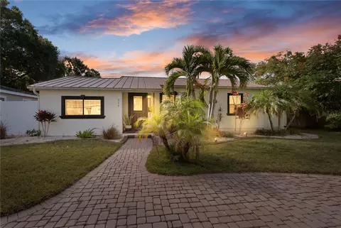 214 39th Ave NE, Saint Petersburg, FL 33703