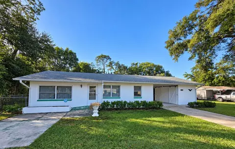 39100 Yingling Ave, Zephyrhills, FL 33542
