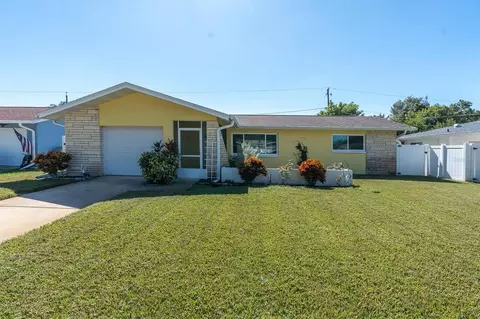 2013 Forest Dr, Clearwater, FL 33763
