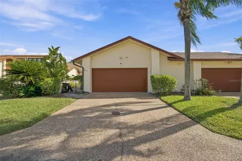 6015 Courtside Dr, Bradenton, FL 34210