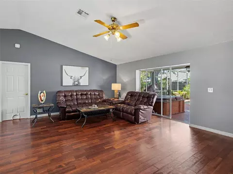 Living - 8010 55th St E, Palmetto, FL 34221 photo 2 of 4