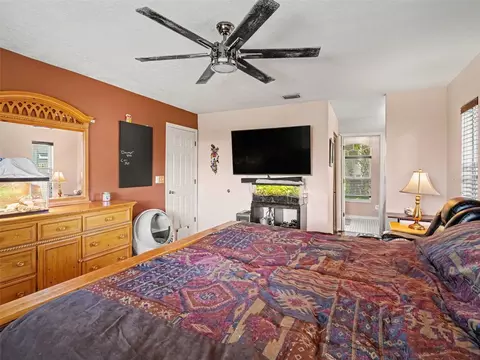 Bedroom - 8010 55th St E, Palmetto, FL 34221 photo 2 of 4