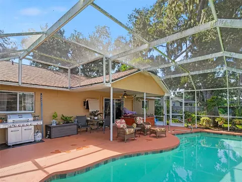 Exterior - 8010 55th St E, Palmetto, FL 34221 photo 5 of 7
