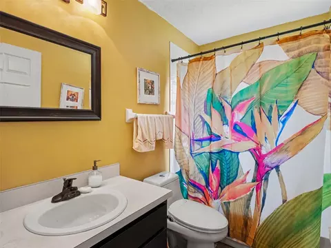 Bath - 8010 55th St E, Palmetto, FL 34221 photo 3 of 3
